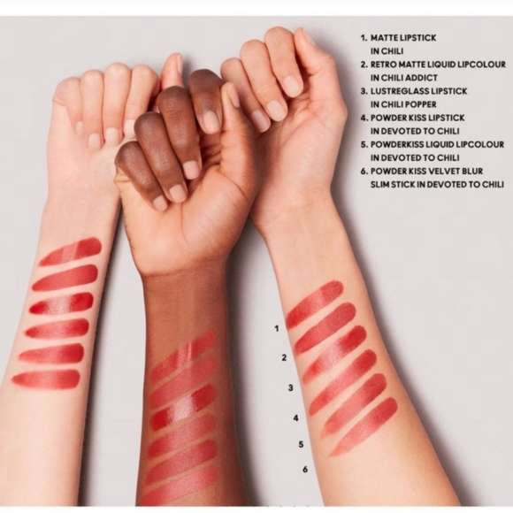 MAC Lustreglass Lipstick in Chili Popper NEW - Picture 3 of 7